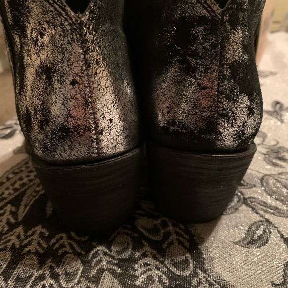 Liberty Black Women’s Booties Size 8.5 All Leather - Picture 2 of 6